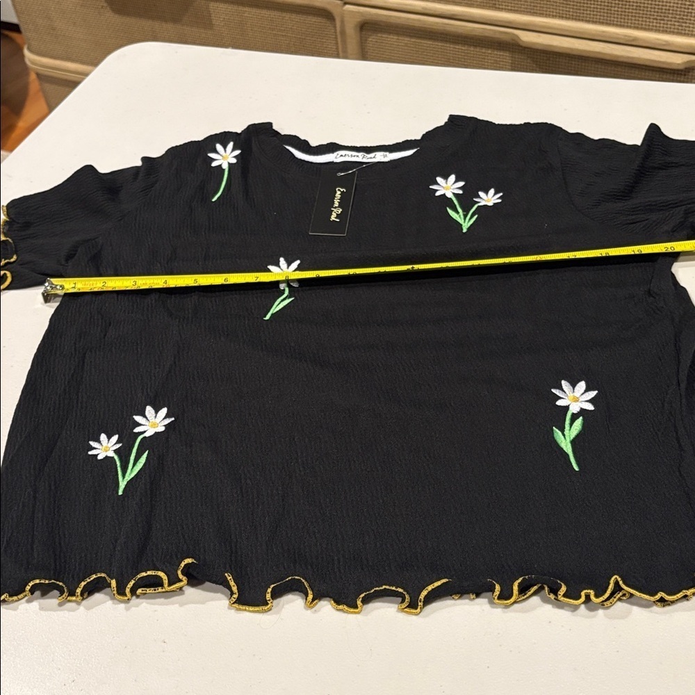 Emerson Rose - Black Daisy Flowers Tee and Short Pajama Set. Size Large. NWT - Picture 7 of 15